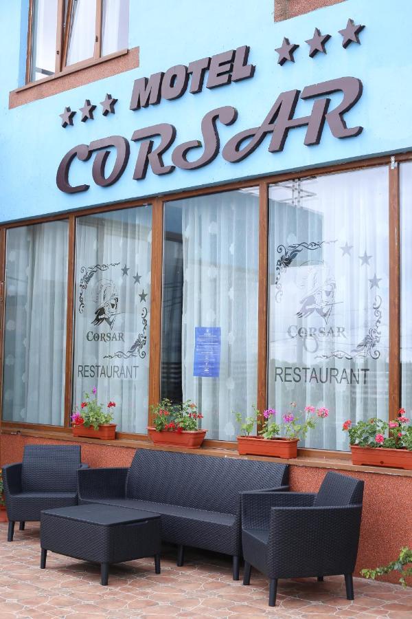 Motel Corsar トゥルチャ エクステリア 写真
