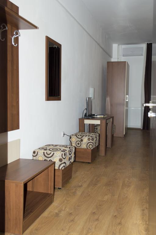 Motel Corsar トゥルチャ 部屋 写真