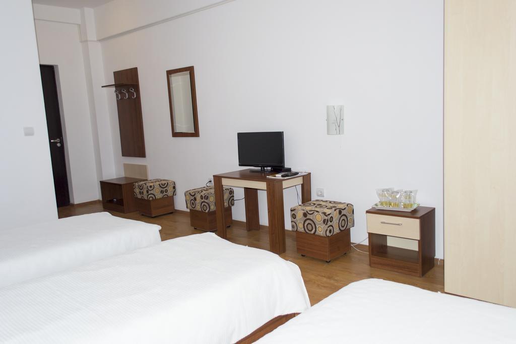 Motel Corsar トゥルチャ 部屋 写真